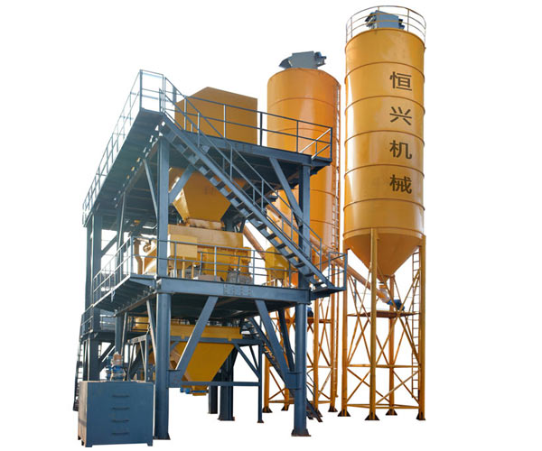 勻質保(bao)溫砌塊(kuài)攪拌澆(jiāo)注設備(bèi)